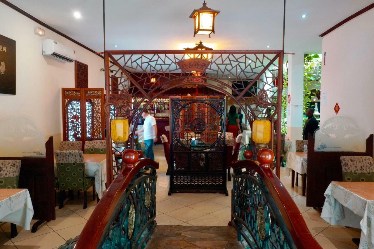 Petit Motel Beijing Abidjan Exterior foto